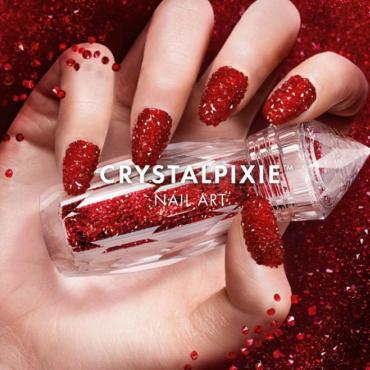 Миниатюрная хрустальная крошка Crystalpixie™ от Swarovski набирает популярность среди любительниц нейл-арта.